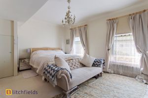 Master bed 2- click for photo gallery